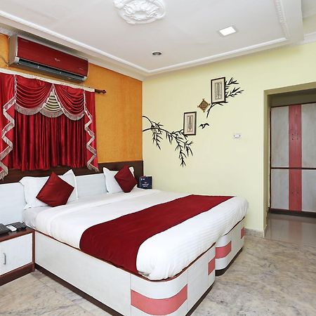 Hotel Oyo 4526 Jaydev Vihar Bhubaneswar Esterno foto